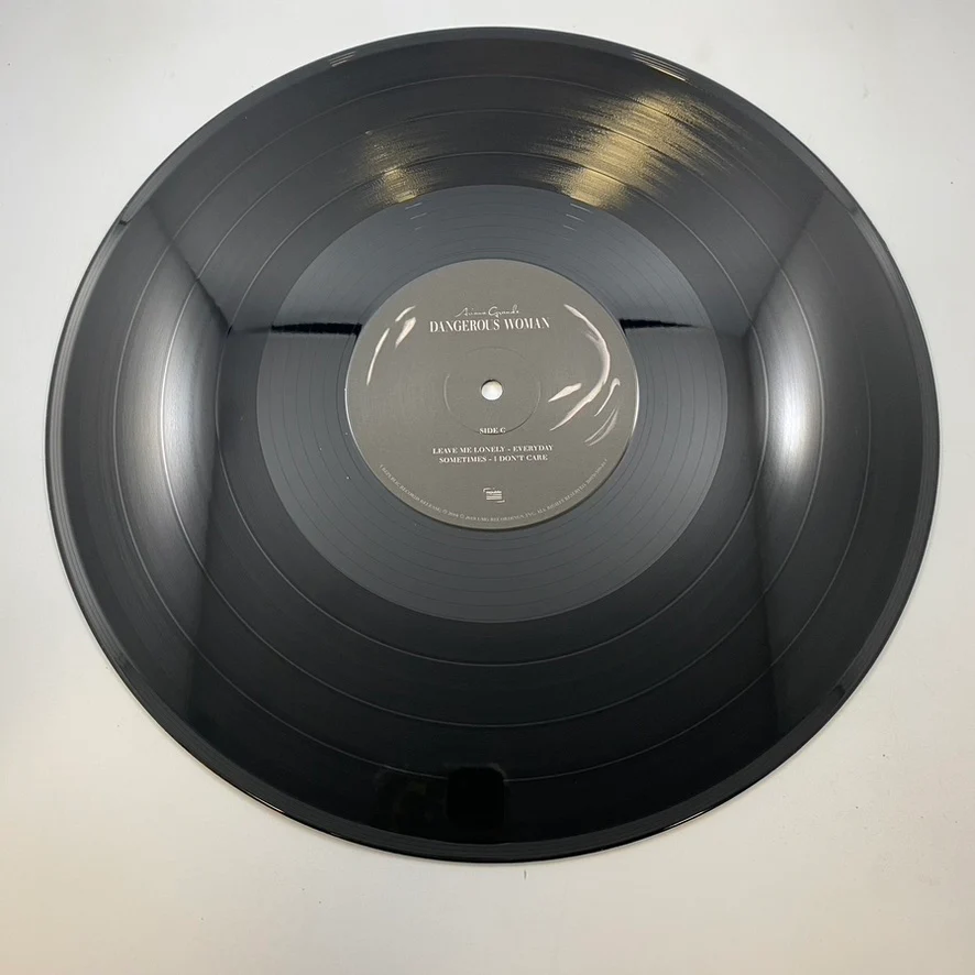 Ariana Grande – Dangerous Woman LP USED Vinyl VG+/NM - Image 5