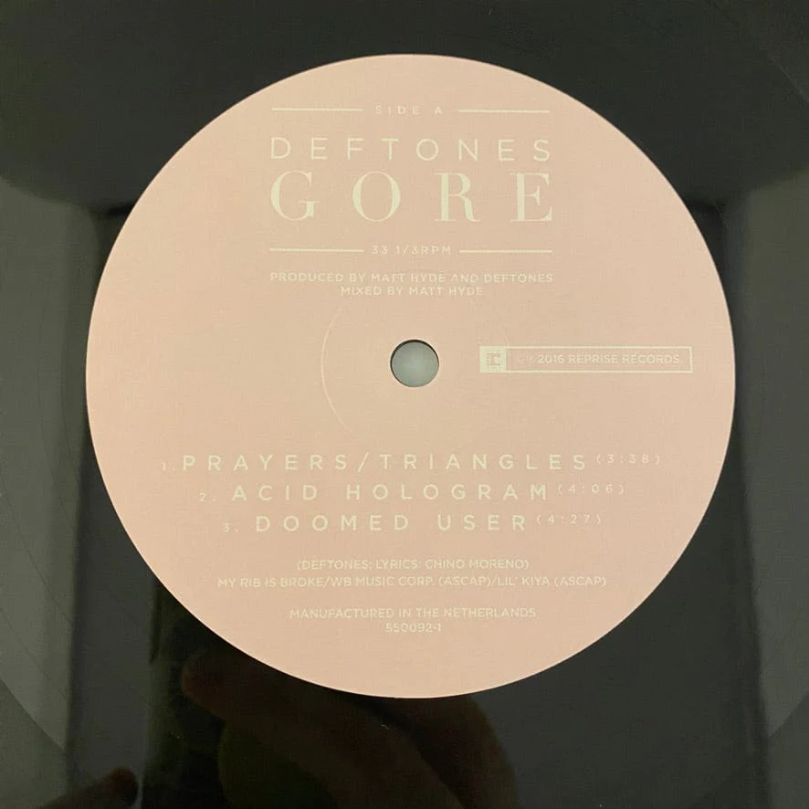 Deftones – Gore 2LP USED NM/VG++ 180 Gram Gold-Foil Numbered - Image 3