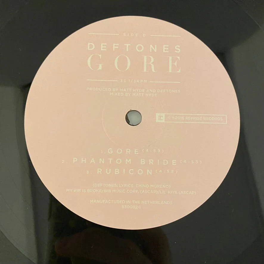 Deftones – Gore 2LP USED NM/VG++ 180 Gram Gold-Foil Numbered - Image 6