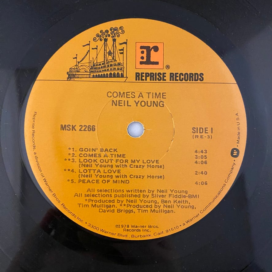 Neil Young – Comes A Time LP USED VG++/VG+ - Image 3