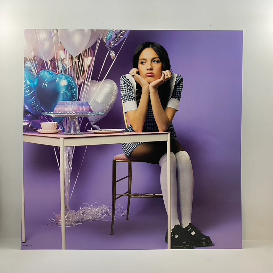 Olivia Rodrigo – Sour LP USED Vinyl VG+/VG+ / Color Vinyl - Image 3