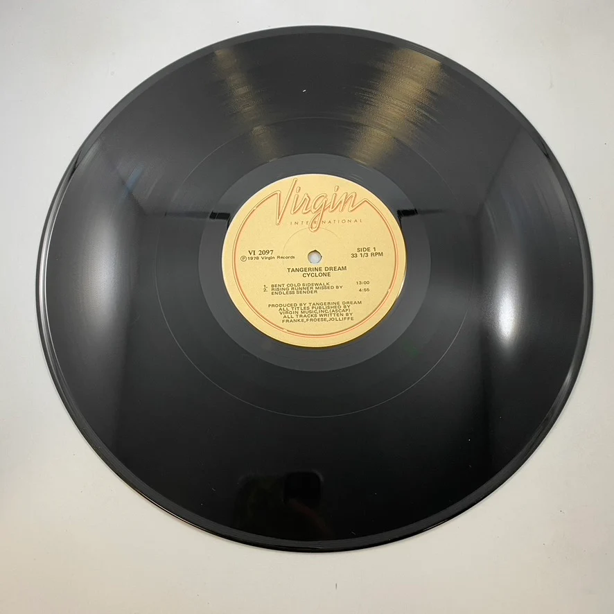 Tangerine Dream – Cyclone LP USED Vinyl VG+/VG+ - Image 3