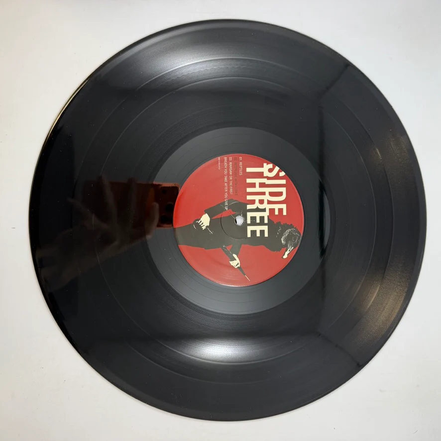 Them Crooked Vultures – Them Crooked Vultures LP USED Vinyl VG+/VG+ - Image 5